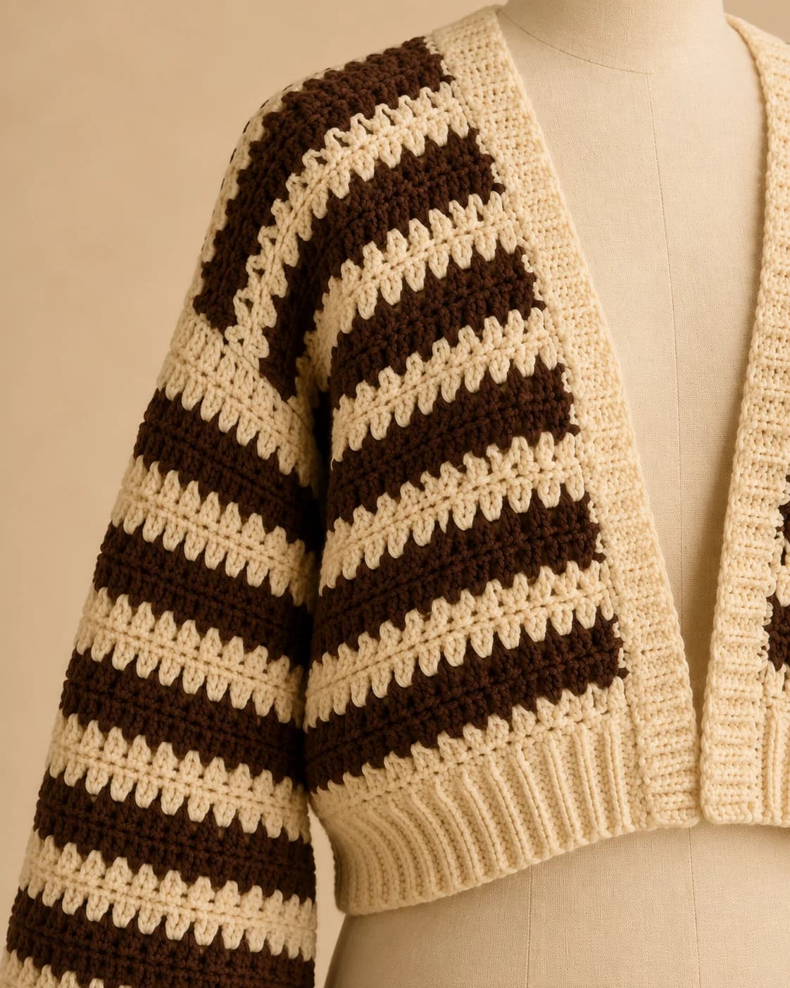 Dune Cardigan in Cocoa, close up.